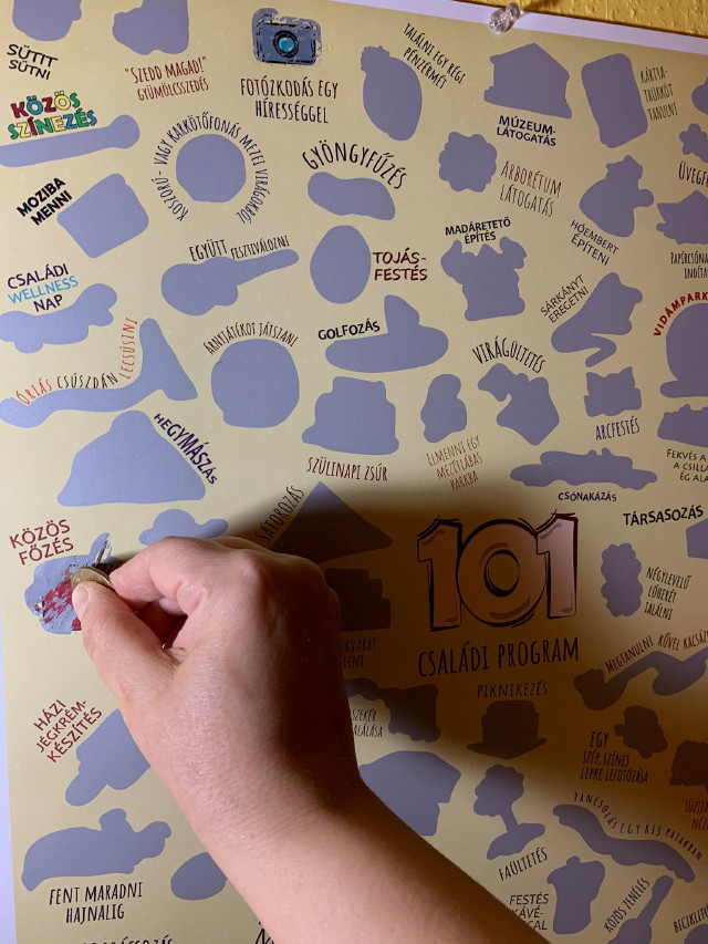 Kaparós plakát – 101 családi program Családidekor